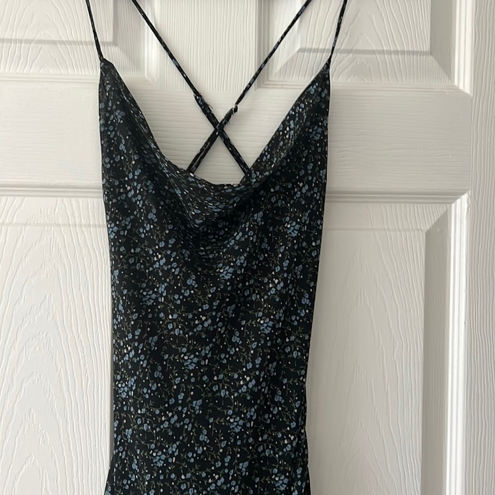 Cowl neck, low back cross cross